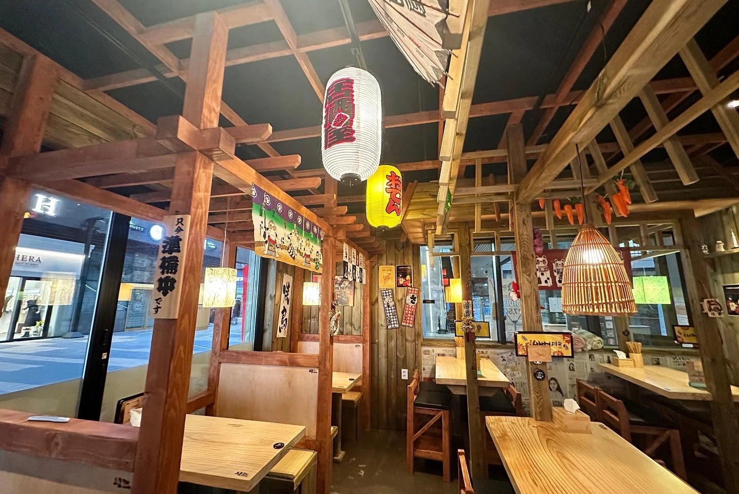 스몰 이자카야 홀서빙 구해요