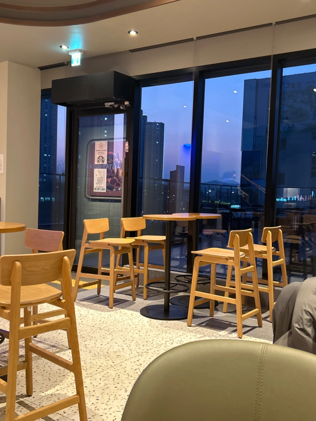 학원 등원 차량으로 오전만 도와주실분 구합니다.