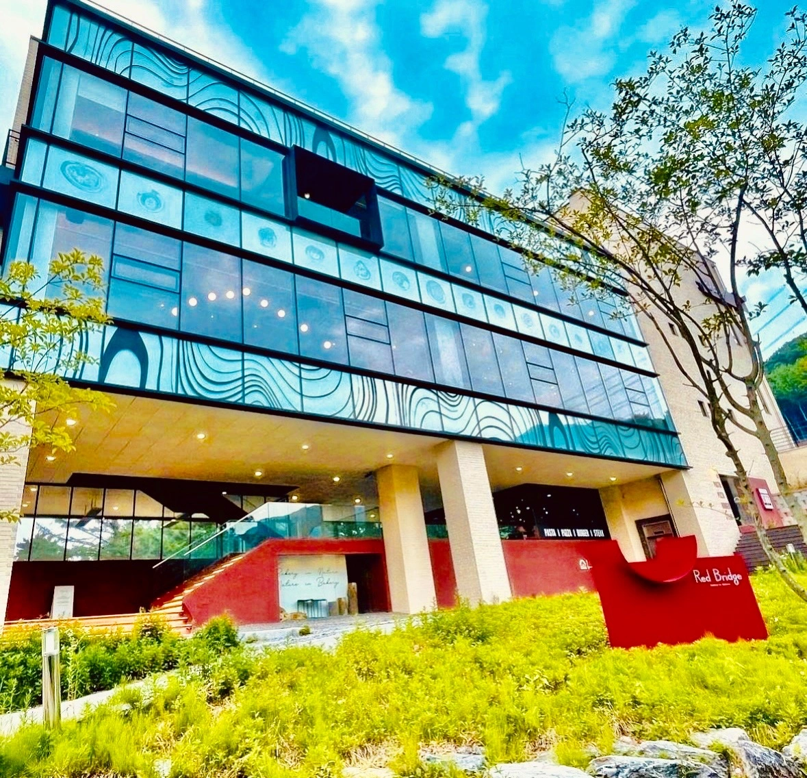 레브브릿지 파주대형카페 주말 아르바이트 모집 공고