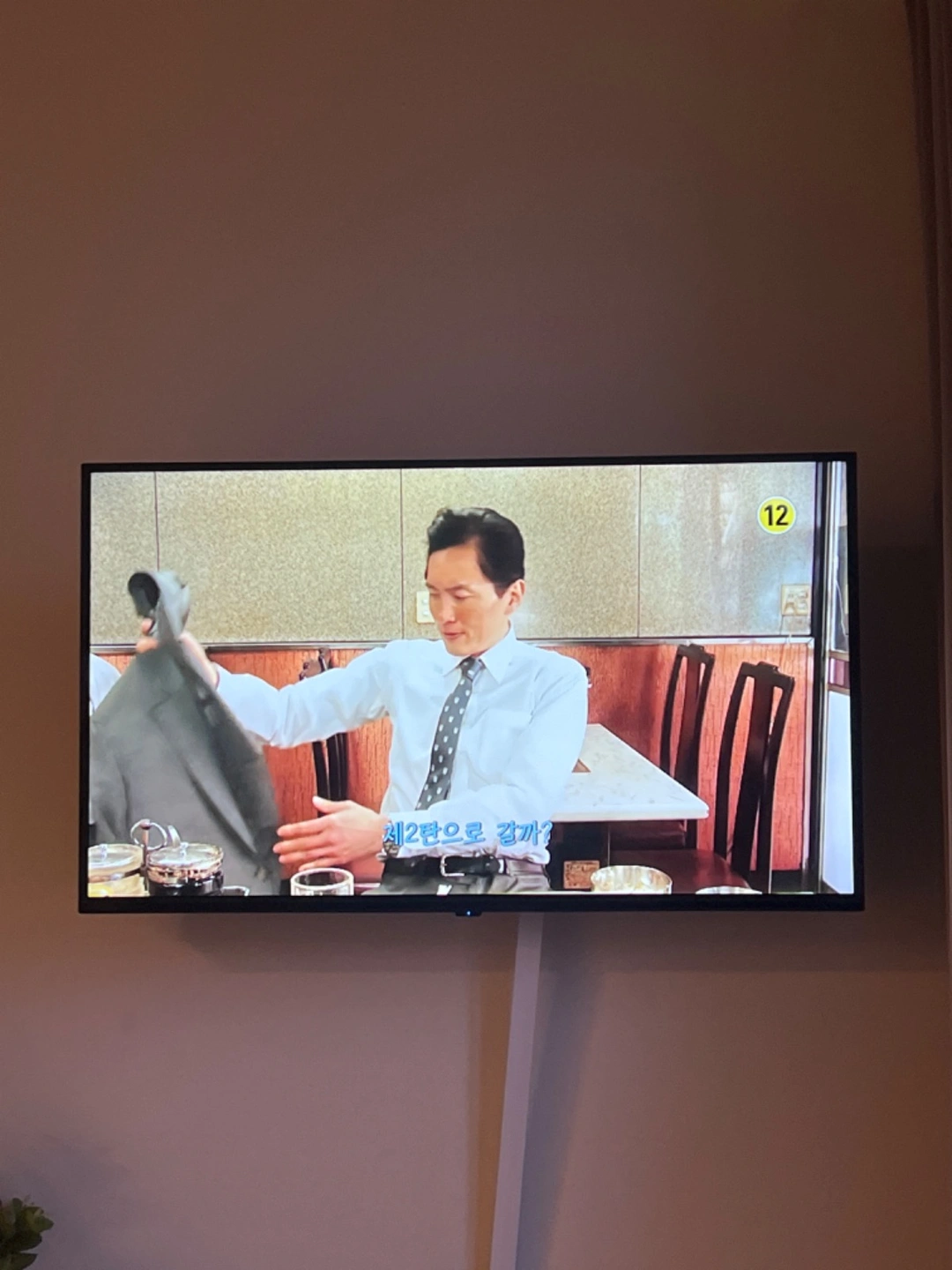 벽걸이 티비설치해주실분 구합니다 (드릴필요)