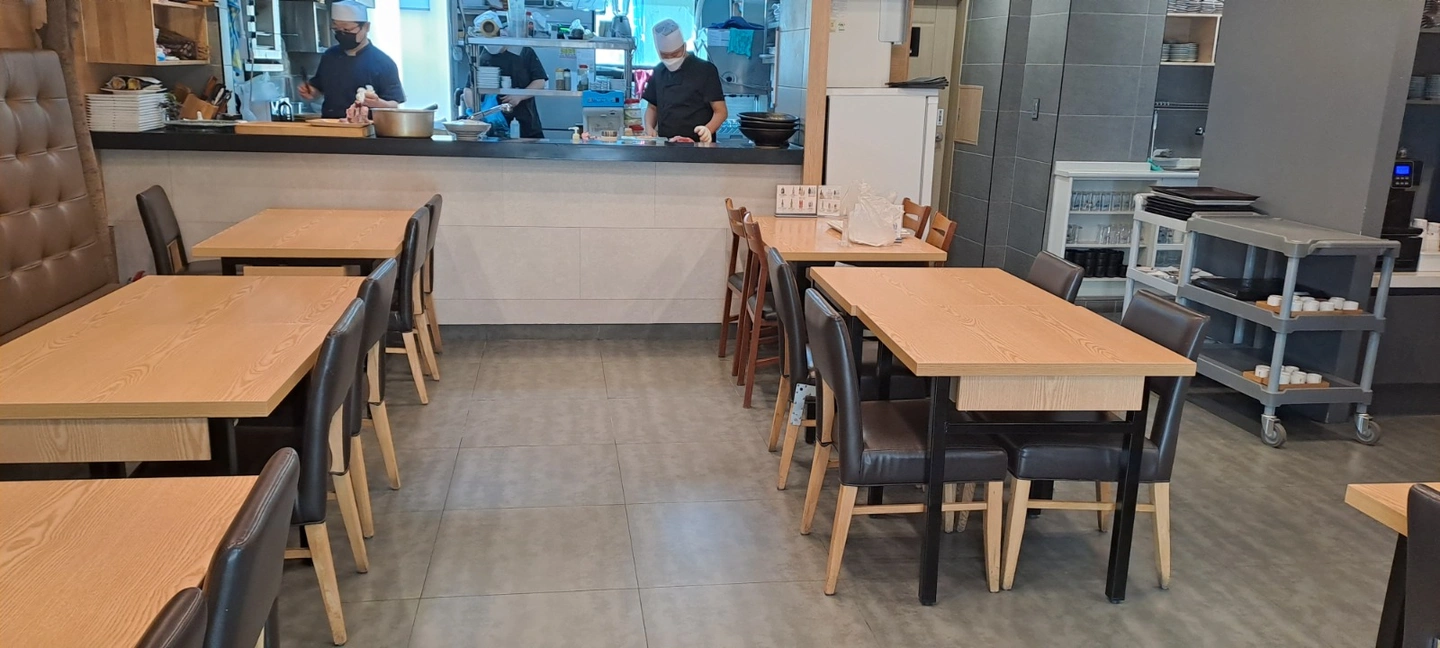 참치집 주방 실장님 구합니다.