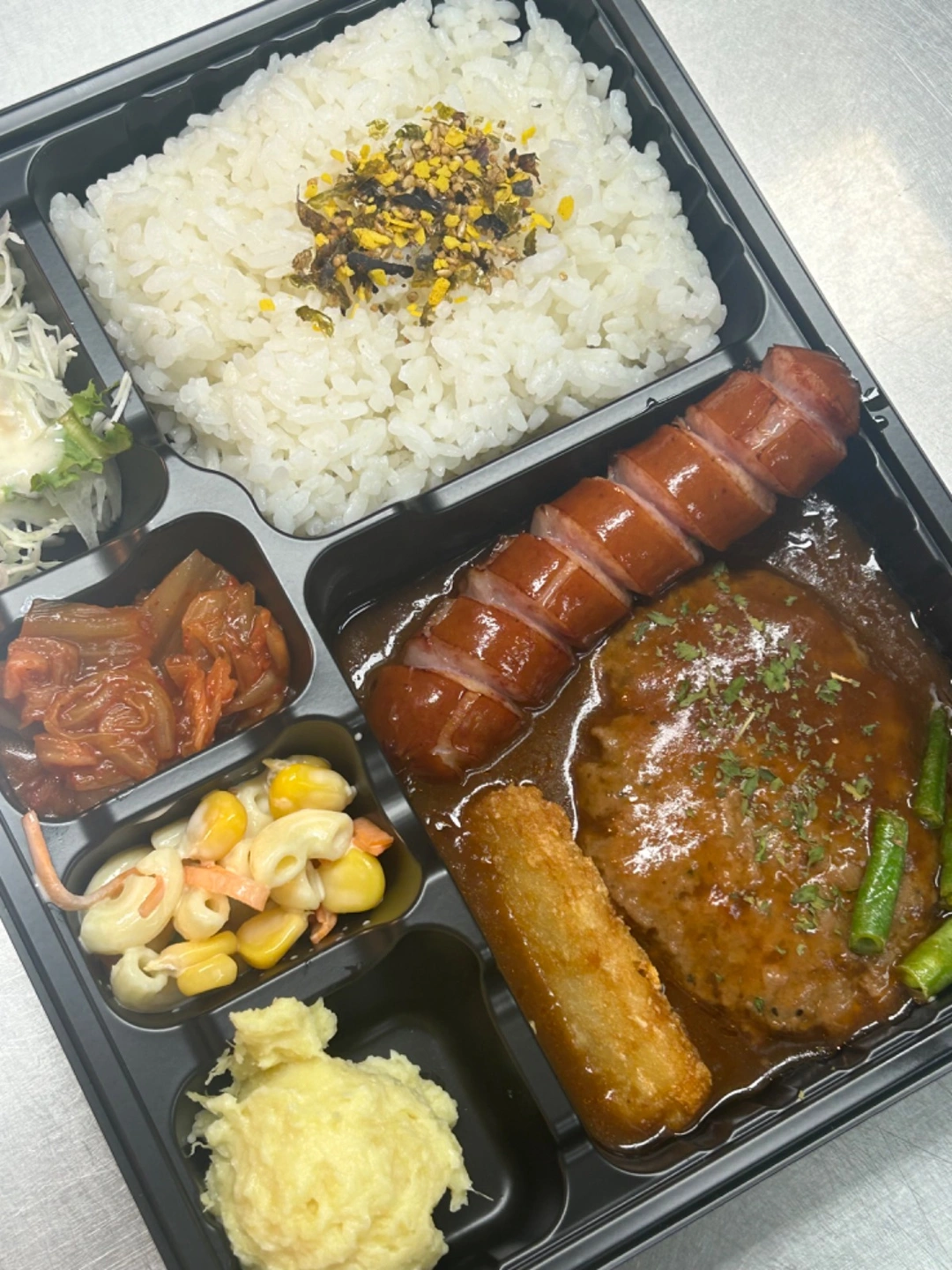 한솥 금천점 주방직원 구합니다 !