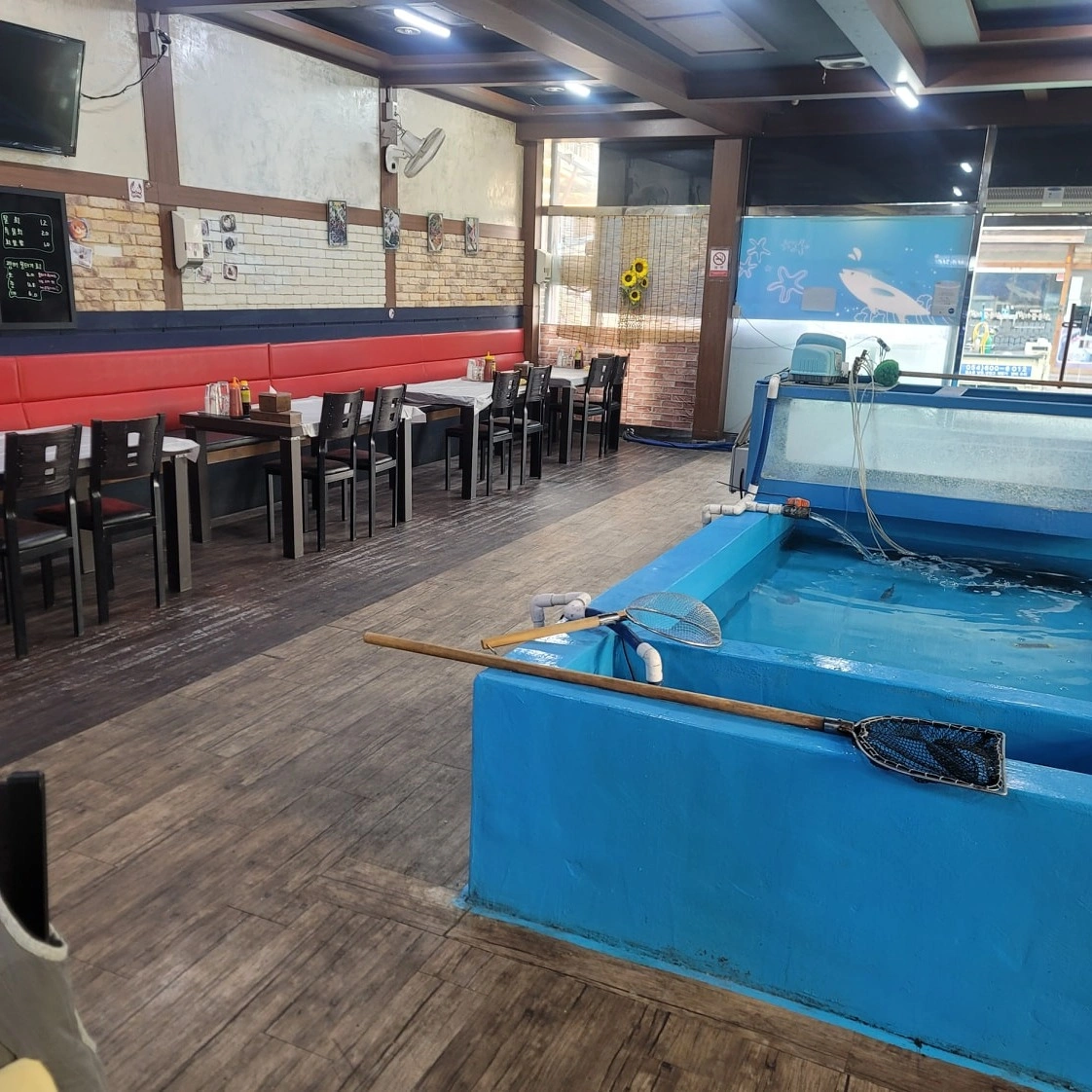 홀 알바 구해요