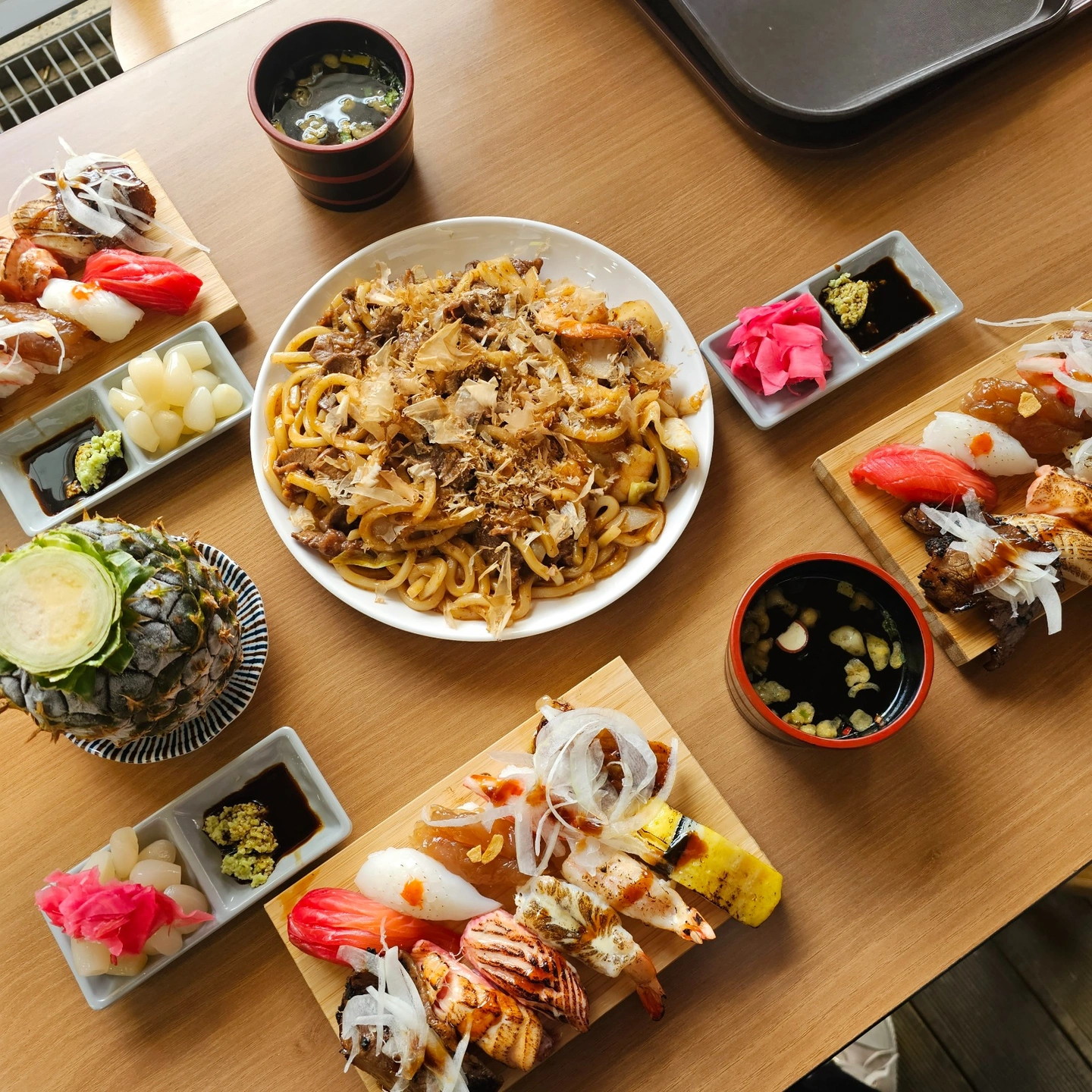 주말반 홀서빙 모집