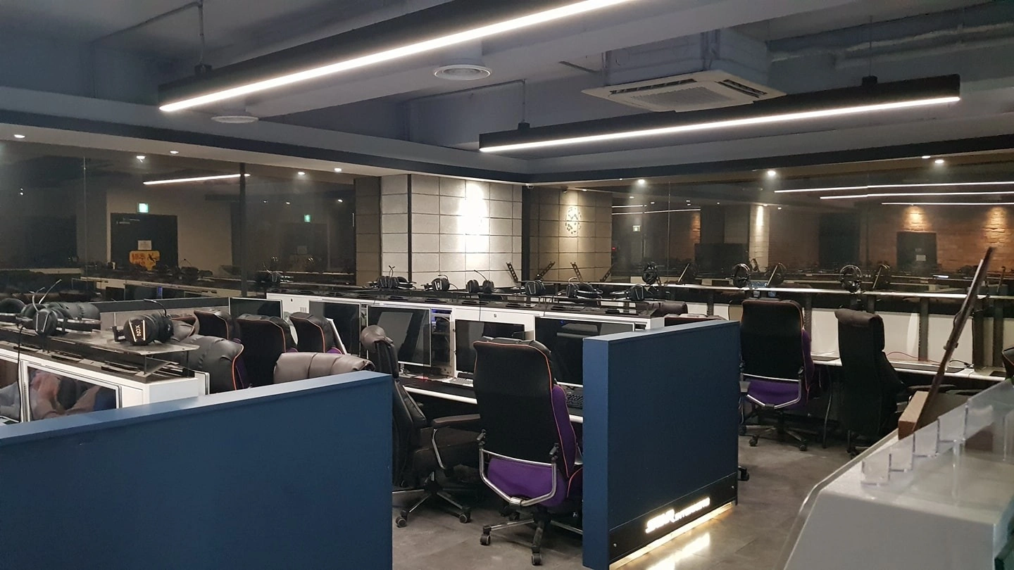 급구 오늘 오후3시 책상 분해,상차업무