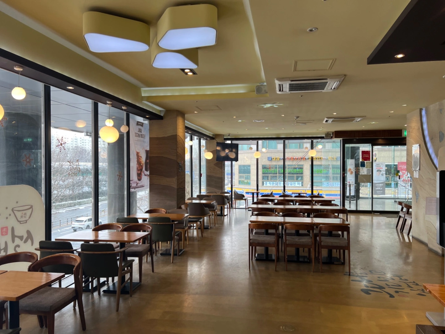 설빙 가락시장역점 주말 아르바이트 구합니다.