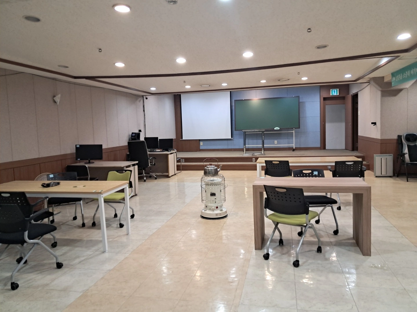 의류 검품 및 포장 구합니다