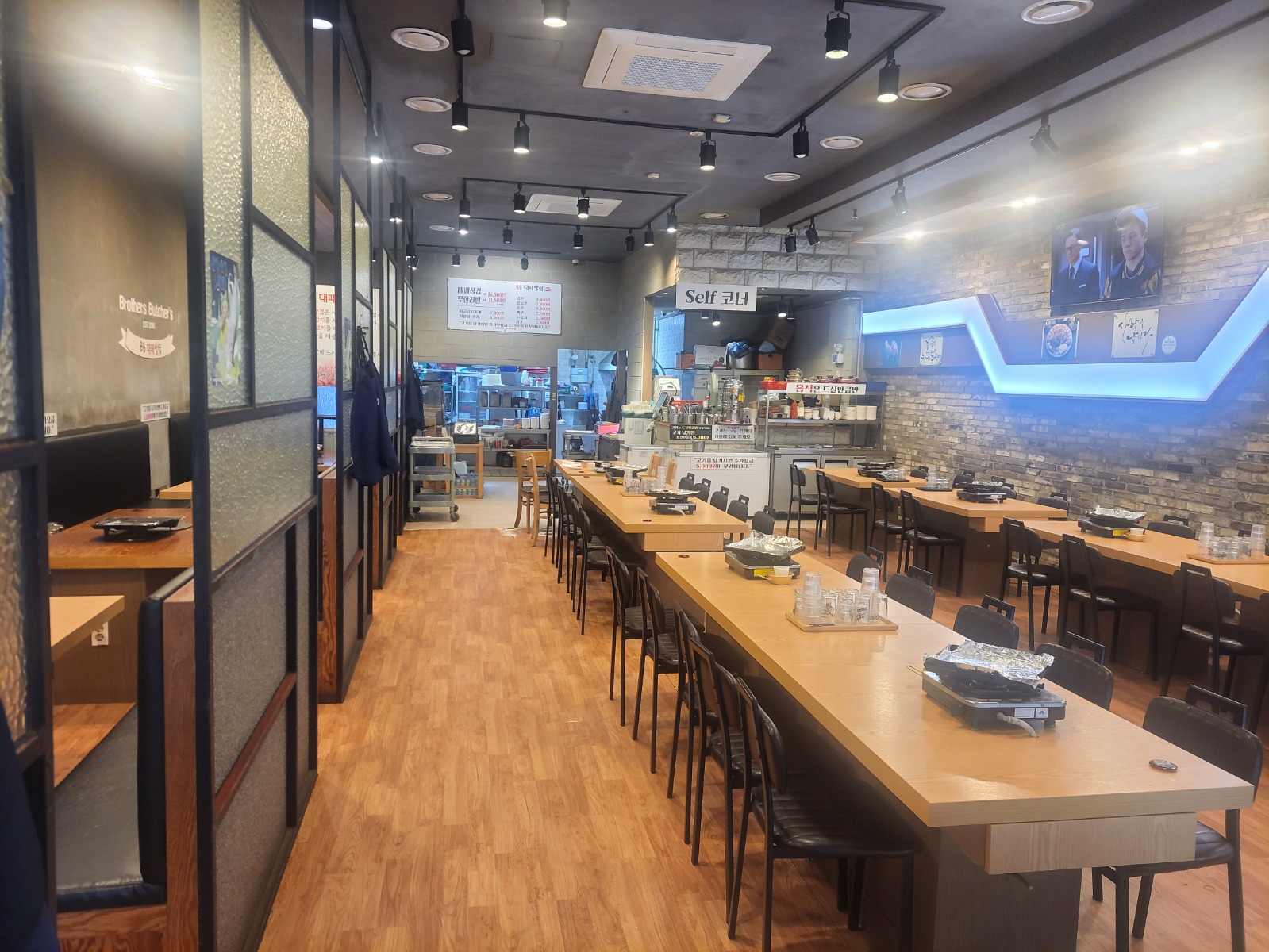 대패삼겹 야간 주방 직원 구합니다. 공고 썸네일