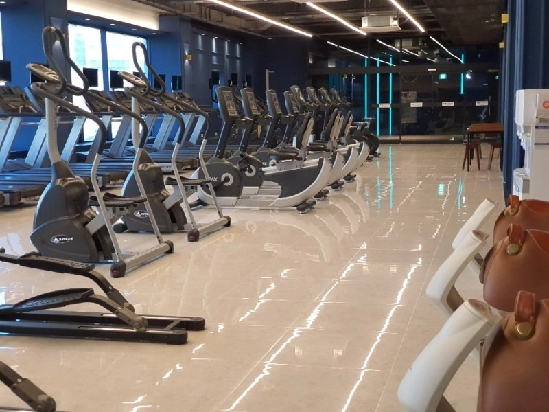 헬스장 저녁 알바(여)채용 (단순업무,청소 기타)