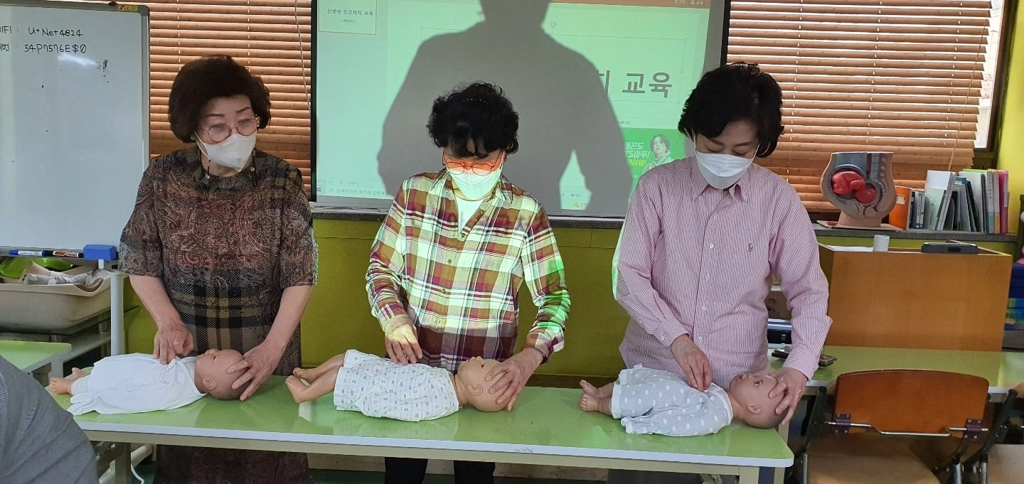 닥터맘 산후도우미 모집합니다.