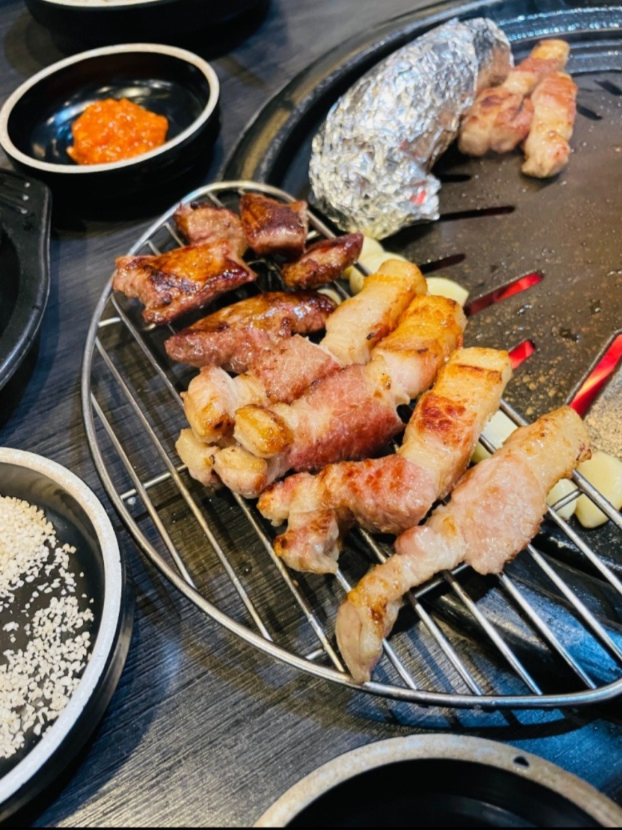 상현역 (오후 주5) 진짜돼지에서 오전 주방보조구합니다 공고 썸네일