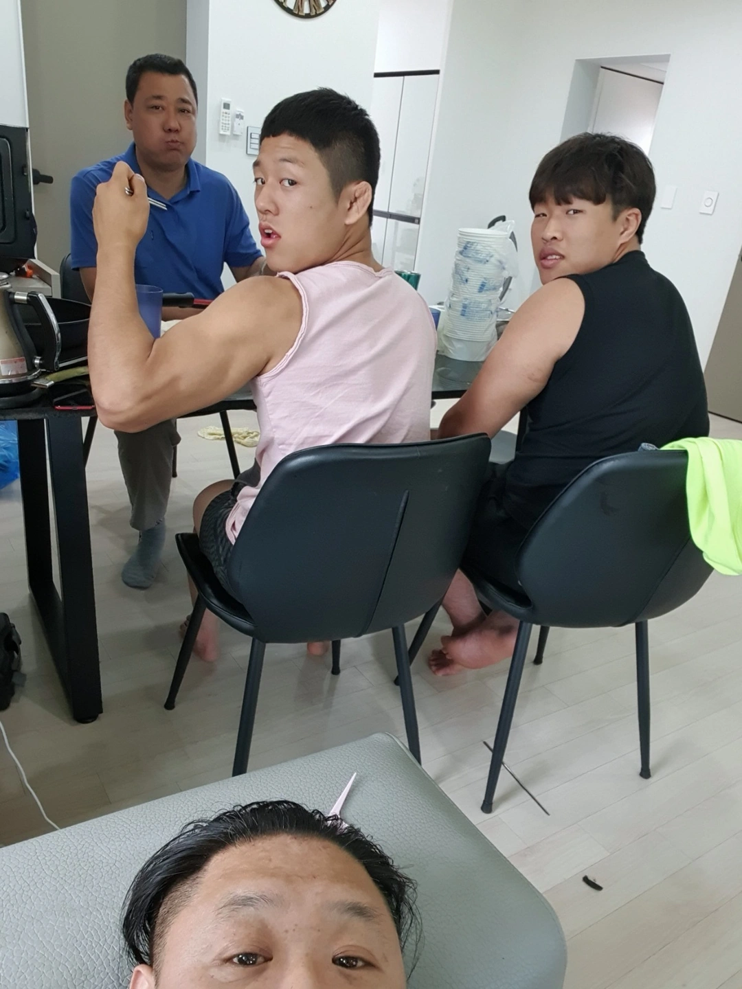 싱크대공장 기술배우며 일하실분