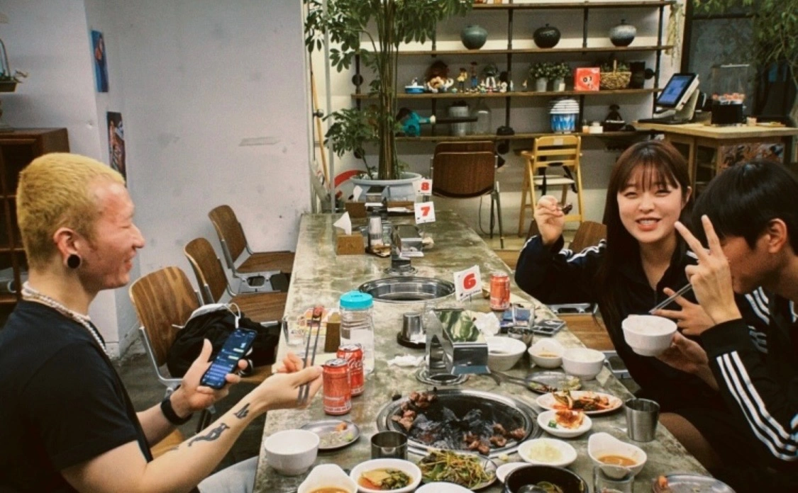 우백탄 주말 서빙
