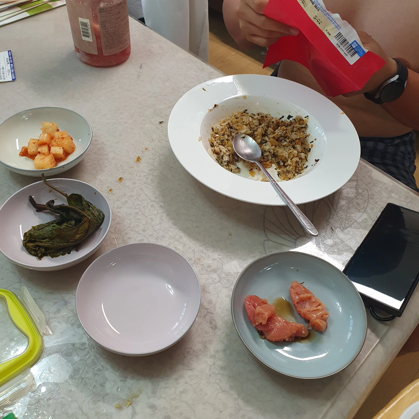 청소 같이 하실 분