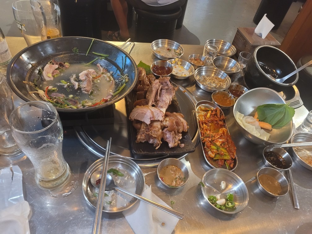 신당 수육고집 picture 4