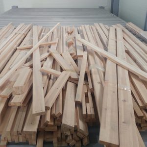 신발장 만들었던 삼나무에요