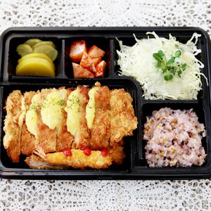 take out 수제돈가스 1장 2900~4400