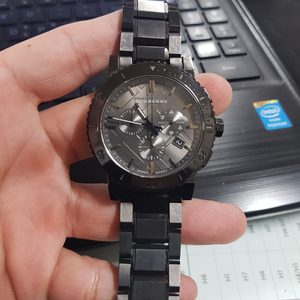 정품 버버리시계 팝니다