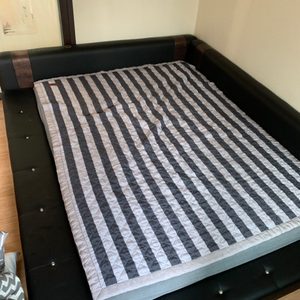 퀸사이즈 침대프레임