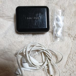 삼성 정품 이어폰
