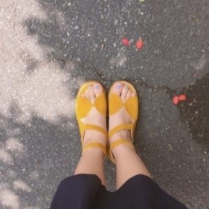 겨자색 여름 샌들 새상품