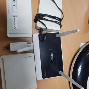 무선공유기 , 유선공유기, 8포트허브,사진상 USB 랜카드는 팔림