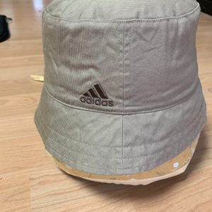 ADIDAS BUCKET HAT 아디다스 버킷햇 M사이즈 베이지색