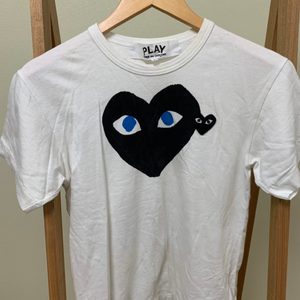 꼼데 티셔츠, 홀리스터 티셔츠