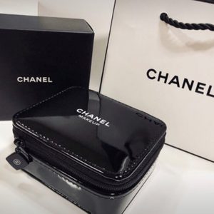 백화점 정품 샤넬 블랙 스퀘어 미니 파우치