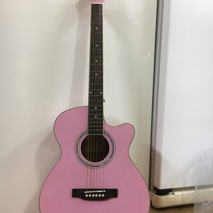 기타팝니다 ( 케이스, 기타 줄 , 피크 , 어깨 끈, 코드 표 ,교재)