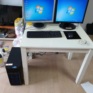 컴퓨터 데스크탑 풀세트 판매해요.