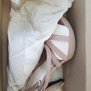 스웨이드 플랫폼 샌들