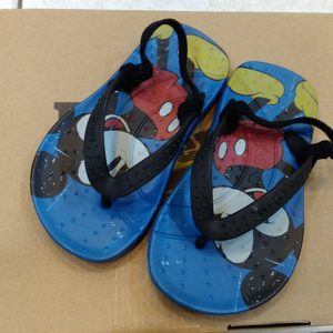 크록스 아동 쪼리 160~170
크록스 미키마우스 쪼리
C8 9 (160~170)입니다