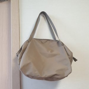 자주(jaju) 프라다천 가방