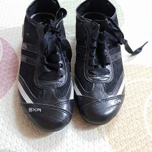 exr여성운동화