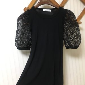 소매펀칭티셔츠 블랙티셔츠