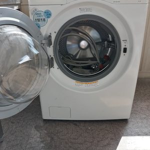 LG트롬 드럼세탁기 13kg WD-MR230C