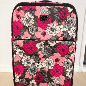 베라브래들리vera bradley 플라워 패턴 캐리어 가방 팝니다.