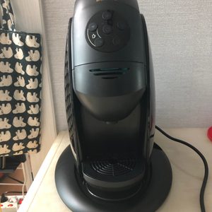 네스카페 커피머신 팝니다.