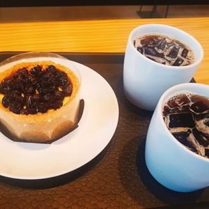 스타벅스 아메리카노 2잔 + 블루베리쿠키케이크