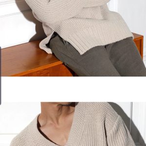 bryant deep v-neck heavy knit (딥베이지)