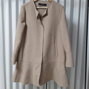 자라 늦가을용 얇은코트 팝니다.