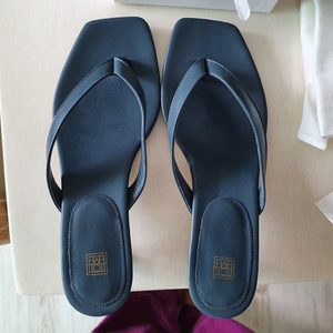 toteme 토템 슬리퍼