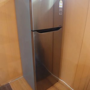 2달 사용한 LG냉장고 팝니다
