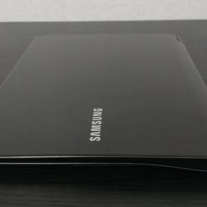 삼성시리즈9 i5-2467M/6GB/SSD128/INTEL HD 3000 14만원에 급처합니다