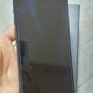 아이폰x 64 기스없는 검정색상 팝니다