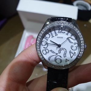 게스 guess 시계 손목시계 (시계줄 3개포함)