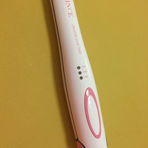 무선고데기 휴대용고데기 팔아요 A급 별도충전기 포함 앞머리 고데기
