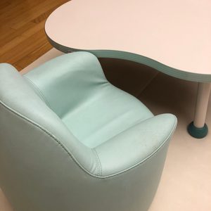 일룸 땅콩책상 (일룸 아기소파 드림)