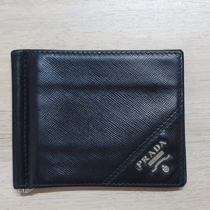 프라다 머니클립.정품